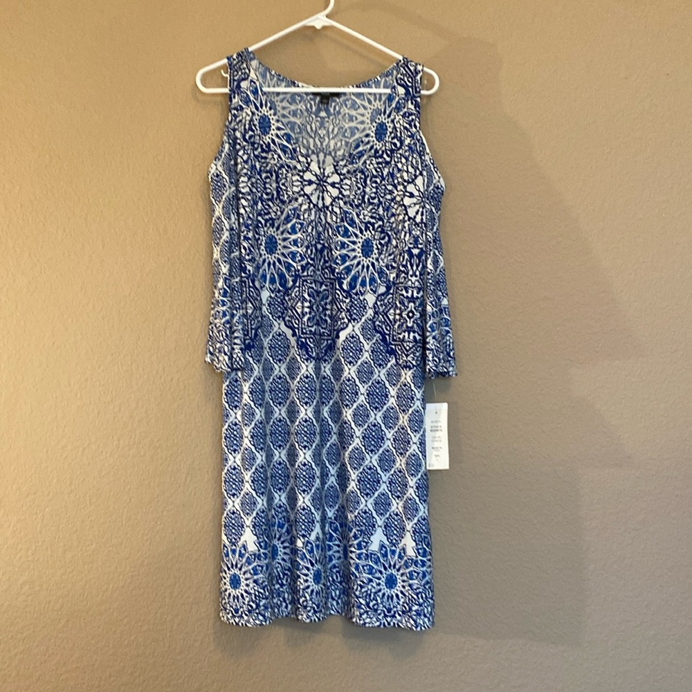 Blue and white cold shoulder bell sleeve dress. Size large. New with tags.
